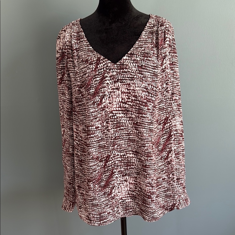 Violet & Claire  Burgundy and White Relaxed Long Sleeve Blouse